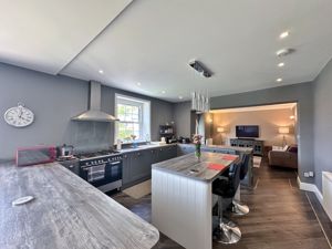 Photo 11- click for photo gallery